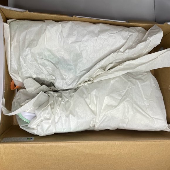 PUMA RISE - WHITE -  9.5 - Picture 8 of 8